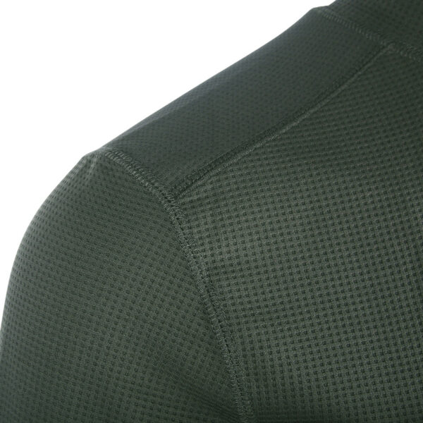114270 11 02 De Thermo ondergoed set Extreme is gemaakt van 100% polyester en biedt optimale warmte en comfort tijdens koude omstandigheden. De set is verkrijgbaar in de kleuren wit, groen en zwart en is perfect voor buitenactiviteiten of dagelijks gebruik in koudere seizoenen. De ademende stof zorgt voor een aangenaam draagcomfort, ideaal voor sporters of outdoor liefhebbers. <a title="Maattabel" href="https://dedump.nl/wp-content/uploads/2021/10/114270-Thermo-ondergoed-set-Extreme.pdf" target="_blank" rel="noopener noreferrer"> <button><span style="color: #ef471f; font-size: medium;"><strong>Maattabel</strong></span></button></a>