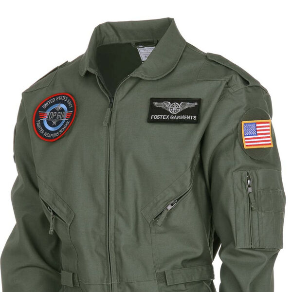 115310 38 03 Laat de verbeelding tot leven komen met de FOSTEX kinder overall Sage Green. Deze stoere overall, geïnspireerd op vliegenierslooks, is perfect voor avontuurlijke kinderen. Gemaakt van hoogwaardig 65% polyester en 35% katoen, biedt comfort en duurzaamheid voor elk spel. Bestel nu en geef jouw kleine avonturier de perfecte outfit! <div></div> <div><a title="Maattabel" href="https://dedump.nl/wp-content/uploads/2020/04/deDump.nl-FOSTEX-KINDER-OVERALL-Maattabel.pdf" target="_blank" rel="noopener noreferrer"><button><span style="color: #ef471f; font-size: medium;"><strong>Maattabel</strong></span></button></a></div>