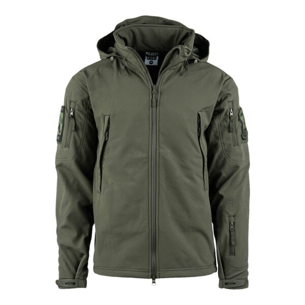 129840 11 01 <div> Het <strong>Tactical Softshell Jacket</strong> is speciaal ontworpen voor veelzijdig gebruik tijdens outdoor activiteiten zoals wandelen, vissen, survival en airsoft. Deze jas is gemaakt van <strong>4-way elastische stof</strong> die <strong>waterbestendig</strong> is, waardoor je beschermd blijft tegen de elementen. Dankzij de combinatie van warmtebehoud en vochtregulatie is het de perfecte keuze voor intensieve activiteiten. Het jack is uitgerust met meerdere zakken, <strong>ventilatieopeningen onder de armen</strong>, en een opbergbare hoodie, wat zorgt voor functionaliteit en comfort in elke situatie. De <strong>fleece binnenlaag</strong> houdt je warm, terwijl de jas lichtgewicht blijft. <strong>Versterkte armpanelen</strong> en <strong>verstelbare polsbanden</strong> bieden extra duurzaamheid en flexibiliteit, en de <strong>velcro patchpanelen</strong> op de schouders maken het gemakkelijk om je uitrusting te personaliseren. </div> <div><a title="Maattabel" href="https://dedump.nl/wp-content/uploads/2023/01/129840-Softshell-jack-tactical-maattabel1.pdf" target="_blank" rel="noopener noreferrer"><button><span style="color: #ef471f; font-size: medium;"><strong>Maattabel</strong></span></button></a></div>
