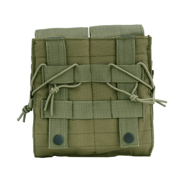 352070 Munitie tas Airsoft dubbel magazijn2 Voor de avontuurlijke buitensportliefhebber die zich voorbereidt op elk scenario, presenteren we de Dubbele Magazijn Munitie Tas voor Buitensport. Deze tas is ontworpen om je munitie en benodigdheden binnen handbereik te houden tijdens al je buitenavonturen. Gemaakt van stevig en slijtvast 100% nylon, is deze tas bestand tegen de uitdagingen van de natuur. Of je nu gaat wandelen, kamperen, jagen of gewoon de wildernis verkent, deze tas staat aan je zijde. Het dubbele magazijnontwerp zorgt ervoor dat je snel en moeiteloos bij je benodigdheden kunt, waardoor je flexibel kunt reageren op veranderende omstandigheden. De tas sluit stevig af om je uitrusting veilig te houden, zelfs tijdens veeleisende avonturen. Kortom, de Dubbele Magazijn Munitie Tas voor Buitensport is de ideale keuze voor avonturiers die streven naar organisatie en voorbereiding in de wildernis. Met deze tas ben je altijd klaar voor je volgende buitensportuitdaging. Munitie tas van 100% nylon. <div class="colordesc">groen</div> <div class="colorimg"><a href="https://dedump.nl/wp-content/uploads/2019/07/groen.jpg"><img class="alignnone size-full wp-image-18948" src="https://dedump.nl/wp-content/uploads/2019/07/groen.jpg" alt="" width="171" height="26" /></a></div> <div></div> <div> <div class="colordesc">zwart</div> <div class="colorimg"><a href="https://dedump.nl/wp-content/uploads/2019/07/glans-zwart.jpg"><img class="alignnone size-full wp-image-18945" src="https://dedump.nl/wp-content/uploads/2019/07/glans-zwart.jpg" alt="" width="171" height="26" /></a></div> </div> <div></div> <div> <div class="colordesc">khaki</div> <div class="colorimg"><a href="https://dedump.nl/wp-content/uploads/2019/07/khaki.jpg"><img class="alignnone size-full wp-image-18955" src="https://dedump.nl/wp-content/uploads/2019/07/khaki.jpg" alt="" width="171" height="26" /></a></div> </div>