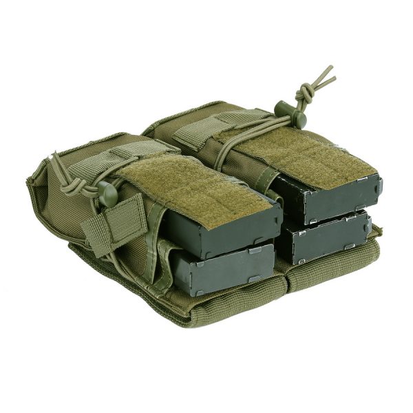 352070 Munitie tas Airsoft dubbel magazijn3 Voor de avontuurlijke buitensportliefhebber die zich voorbereidt op elk scenario, presenteren we de Dubbele Magazijn Munitie Tas voor Buitensport. Deze tas is ontworpen om je munitie en benodigdheden binnen handbereik te houden tijdens al je buitenavonturen. Gemaakt van stevig en slijtvast 100% nylon, is deze tas bestand tegen de uitdagingen van de natuur. Of je nu gaat wandelen, kamperen, jagen of gewoon de wildernis verkent, deze tas staat aan je zijde. Het dubbele magazijnontwerp zorgt ervoor dat je snel en moeiteloos bij je benodigdheden kunt, waardoor je flexibel kunt reageren op veranderende omstandigheden. De tas sluit stevig af om je uitrusting veilig te houden, zelfs tijdens veeleisende avonturen. Kortom, de Dubbele Magazijn Munitie Tas voor Buitensport is de ideale keuze voor avonturiers die streven naar organisatie en voorbereiding in de wildernis. Met deze tas ben je altijd klaar voor je volgende buitensportuitdaging. Munitie tas van 100% nylon. <div class="colordesc">groen</div> <div class="colorimg"><a href="https://dedump.nl/wp-content/uploads/2019/07/groen.jpg"><img class="alignnone size-full wp-image-18948" src="https://dedump.nl/wp-content/uploads/2019/07/groen.jpg" alt="" width="171" height="26" /></a></div> <div></div> <div> <div class="colordesc">zwart</div> <div class="colorimg"><a href="https://dedump.nl/wp-content/uploads/2019/07/glans-zwart.jpg"><img class="alignnone size-full wp-image-18945" src="https://dedump.nl/wp-content/uploads/2019/07/glans-zwart.jpg" alt="" width="171" height="26" /></a></div> </div> <div></div> <div> <div class="colordesc">khaki</div> <div class="colorimg"><a href="https://dedump.nl/wp-content/uploads/2019/07/khaki.jpg"><img class="alignnone size-full wp-image-18955" src="https://dedump.nl/wp-content/uploads/2019/07/khaki.jpg" alt="" width="171" height="26" /></a></div> </div>