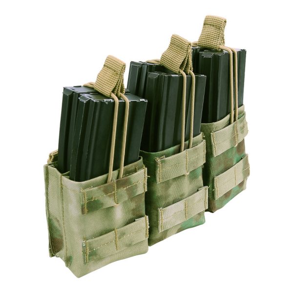 359858 Triple stacker M4 mag pouch1 De Triple stacker M4 mag pouch. Deze mooie en kwalitatieve goedgevormde pouch biedt plaats aan zes M4 / M16 magazijnen. De pouch is voorzien van MOLLE bevestiging voor de enige juiste connectie met uw vest of andere MOLLE-gear. <strong>Afmeting: </strong>9 x 24 x 5 cm <div class="colordesc">icc fg</div> <div class="colorimg"><a href="https://dedump.nl/wp-content/uploads/2019/07/icc-fg.jpg"><img class="alignnone size-full wp-image-18950" src="https://dedump.nl/wp-content/uploads/2019/07/icc-fg.jpg" alt="" width="171" height="26" /></a></div> <div></div> <div> <div class="colordesc">groen</div> <div class="colorimg"><a href="https://dedump.nl/wp-content/uploads/2019/07/groen.jpg"><img class="alignnone size-full wp-image-18948" src="https://dedump.nl/wp-content/uploads/2019/07/groen.jpg" alt="" width="171" height="26" /></a></div> </div> <div></div> <div> <div class="colordesc">zwart</div> <div class="colorimg"><a href="https://dedump.nl/wp-content/uploads/2019/07/glans-zwart.jpg"><img class="alignnone size-full wp-image-18945" src="https://dedump.nl/wp-content/uploads/2019/07/glans-zwart.jpg" alt="" width="171" height="26" /></a></div> </div>