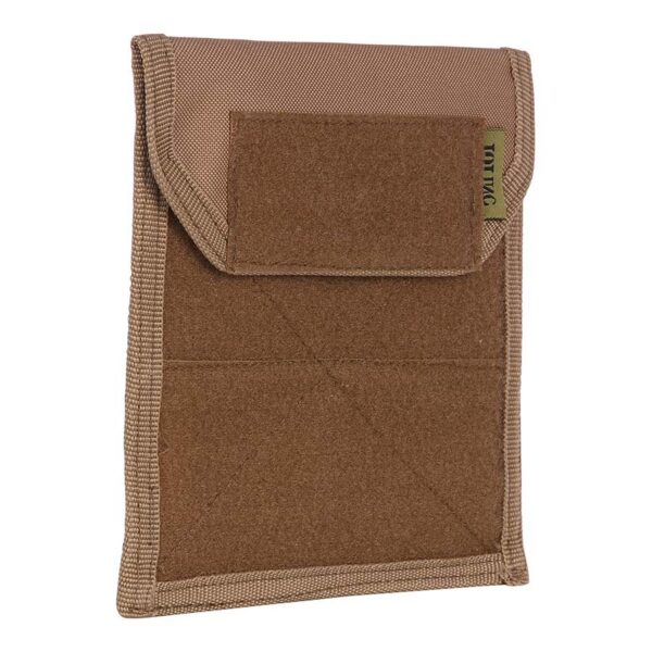 Molle pouch admin flat H4 1 Molle pouch van 100% nylon. <strong>Afmeting: </strong>18 x 18 x 1 cm <div class="colordesc">icc au</div> <div class="colorimg"><a href="https://dedump.nl/wp-content/uploads/2019/07/icc-au.jpg"><img class="alignnone size-full wp-image-18949" src="https://dedump.nl/wp-content/uploads/2019/07/icc-au.jpg" alt="" width="171" height="26" /></a></div> <div></div> <div> <div class="colordesc">icc fg</div> <div class="colorimg"><a href="https://dedump.nl/wp-content/uploads/2019/07/icc-fg.jpg"><img class="alignnone size-full wp-image-18950" src="https://dedump.nl/wp-content/uploads/2019/07/icc-fg.jpg" alt="" width="171" height="26" /></a></div> </div> <div></div> <div> <div class="colordesc">groen</div> <div class="colorimg"><a href="https://dedump.nl/wp-content/uploads/2019/07/groen.jpg"><img class="alignnone size-full wp-image-18948" src="https://dedump.nl/wp-content/uploads/2019/07/groen.jpg" alt="" width="171" height="26" /></a></div> </div> <div></div> <div> <div class="colordesc">khaki</div> <div class="colorimg"><a href="https://dedump.nl/wp-content/uploads/2019/07/khaki.jpg"><img class="alignnone size-full wp-image-18955" src="https://dedump.nl/wp-content/uploads/2019/07/khaki.jpg" alt="" width="171" height="26" /></a></div> </div> <div></div> <div> <div class="colordesc">woodland</div> <div class="colorimg"><a href="https://dedump.nl/wp-content/uploads/2019/07/woodland.jpg"><img class="alignnone size-full wp-image-18987" src="https://dedump.nl/wp-content/uploads/2019/07/woodland.jpg" alt="" width="171" height="26" /></a></div> </div> <div></div> <div> <div class="colordesc">digital camo</div> <div class="colorimg"><a href="https://dedump.nl/wp-content/uploads/2019/07/digital-camo-1.jpg"><img class="alignnone size-full wp-image-18937" src="https://dedump.nl/wp-content/uploads/2019/07/digital-camo-1.jpg" alt="" width="171" height="26" /></a></div> </div> <div></div> <div> <div class="colordesc">acu</div> <div class="colorimg"><a href="https://dedump.nl/wp-content/uploads/2019/07/acu-1.jpg"><img class="alignnone size-full wp-image-18921" src="https://dedump.nl/wp-content/uploads/2019/07/acu-1.jpg" alt="" width="171" height="26" /></a></div> </div>