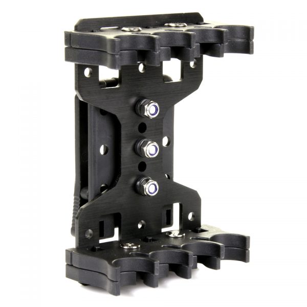 zzSHOTSHELL CARRIER BIG TB1070 Shotshell carrier groot <strong>Kenmerken:</strong> <ul> <li>8 x 12ga houder voor gemakkelijke toegang</li> <li>Meerdere montageposities</li> <li>Riem clip opgenomen, accepteert riemen tot 2-1 / 4 inch breed</li> </ul> <div class="colordesc">zwart</div>