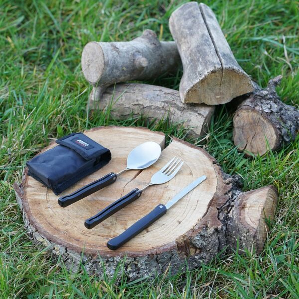 Bestek 3 delig opvouwbaar4 Bestek opvouwbaar van 100% metaal verpakt in een nylon hoesje. <div class="colordesc">groen</div> <div class="colorimg"><a href="https://dedump.nl/wp-content/uploads/2019/07/groen.jpg"><img class="alignnone size-full wp-image-18948" src="https://dedump.nl/wp-content/uploads/2019/07/groen.jpg" alt="" width="171" height="26" /></a></div> <div></div> <div> <div class="colordesc">zwart</div> <div class="colorimg"><a href="https://dedump.nl/wp-content/uploads/2019/07/glans-zwart.jpg"><img class="alignnone size-full wp-image-18945" src="https://dedump.nl/wp-content/uploads/2019/07/glans-zwart.jpg" alt="" width="171" height="26" /></a></div> </div>