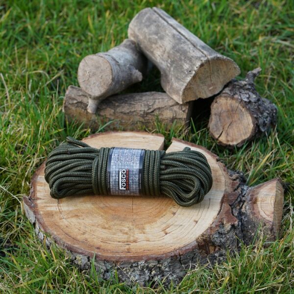 Touw 7 mm 1 Touw van 100% nylon lengte 15 meter. <div class="colordesc">groen</div> <div class="colorimg"><a href="https://dedump.nl/wp-content/uploads/2019/07/groen.jpg"><img class="alignnone size-full wp-image-18948" src="https://dedump.nl/wp-content/uploads/2019/07/groen.jpg" alt="" width="171" height="26" /></a></div> <div></div> <div> <div class="colordesc">zwart</div> <div class="colorimg"><a href="https://dedump.nl/wp-content/uploads/2019/07/glans-zwart.jpg"><img class="alignnone size-full wp-image-18945" src="https://dedump.nl/wp-content/uploads/2019/07/glans-zwart.jpg" alt="" width="171" height="26" /></a></div> </div>