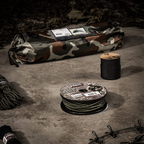 Touw op rol 7 mm1 Touw op rol van 100% nylon lengte 60 meter. <div class="colordesc">groen</div> <div class="colorimg"><a href="https://dedump.nl/wp-content/uploads/2019/07/groen.jpg"><img class="alignnone size-full wp-image-18948" src="https://dedump.nl/wp-content/uploads/2019/07/groen.jpg" alt="" width="171" height="26" /></a></div> <div></div> <div> <div class="colordesc">zwart</div> <div class="colorimg"><a href="https://dedump.nl/wp-content/uploads/2019/07/glans-zwart.jpg"><img class="alignnone size-full wp-image-18945" src="https://dedump.nl/wp-content/uploads/2019/07/glans-zwart.jpg" alt="" width="171" height="26" /></a></div> </div>