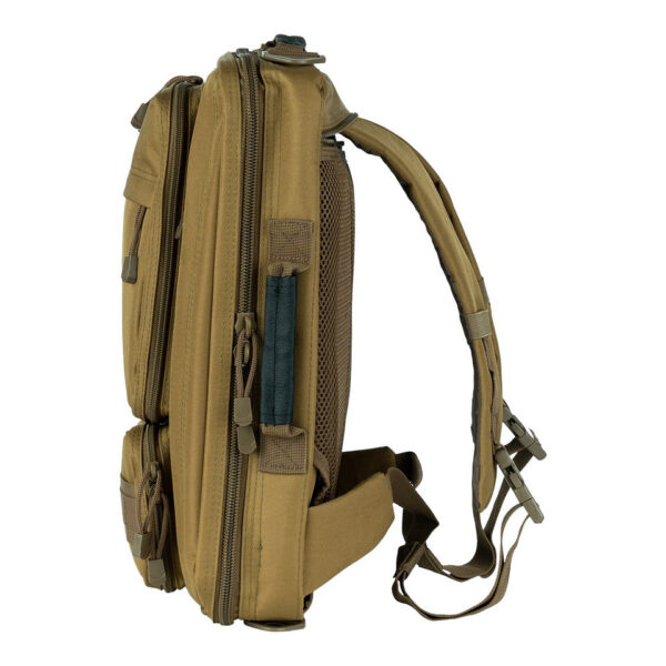 1Computer tas3 <strong>Computer tas en rugzak in één - veelzijdigheid en gemak</strong> Ben je op zoek naar een praktische en stijlvolle <strong>computertas</strong> die meer biedt dan alleen het vervoeren van je laptop? Deze tas, ontworpen door <strong>101 INC</strong>, combineert de functionaliteit van een klassieke laptoptas met het comfort van een rugzak. Ideaal voor dagelijks gebruik, of je nu onderweg bent naar werk, school, of op reis. Het slanke design is niet alleen stijlvol, maar biedt ook een uitstekende bescherming voor je waardevolle spullen, zoals je laptop, tablet en accessoires. Dankzij de slimme indeling en stevige materialen is deze <strong>laptoprugzak</strong> een betrouwbare keuze voor wie georganiseerd en efficiënt wil zijn. Bovendien zorgt de gewatteerde achterzijde ervoor dat je de tas comfortabel draagt, zelfs tijdens lange dagen. <div> <div class="colordesc">coyote</div> <div class="colorimg"><a href="https://dedump.nl/wp-content/uploads/2018/07/coyote_112-e1567862860556.jpg"><img class="alignnone size-full wp-image-22519" src="https://dedump.nl/wp-content/uploads/2018/07/coyote_112-e1567862860556.jpg" alt="" width="50" height="50" /></a></div> </div> <div></div> <div> <div class="colordesc">wolf brown</div> <div class="colorimg"><a href="https://dedump.nl/wp-content/uploads/2019/07/bruin.jpg"><img class="alignnone size-full wp-image-18931" src="https://dedump.nl/wp-content/uploads/2019/07/bruin.jpg" alt="" width="171" height="26" /></a></div> </div> <div></div> <div> <div class="colordesc">digital camo</div> <div class="colorimg"><a href="https://dedump.nl/wp-content/uploads/2019/07/digital-camo-1.jpg"><img class="alignnone size-full wp-image-18937" src="https://dedump.nl/wp-content/uploads/2019/07/digital-camo-1.jpg" alt="" width="171" height="26" /></a></div> </div> <div></div> <div> <div class="colordesc">acu</div> <div class="colorimg"><a href="https://dedump.nl/wp-content/uploads/2019/07/acu-1.jpg"><img class="alignnone size-full wp-image-18921" src="https://dedump.nl/wp-content/uploads/2019/07/acu-1.jpg" alt="" width="171" height="26" /></a></div> </div>