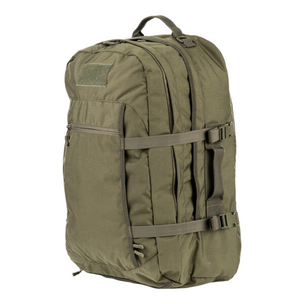 TF 2215 Rugzak Travelmate Gen.27 De <strong>TF-2215 TravelMate Rugzak Gen.2</strong> is dé veelzijdige rugzak voor avonturiers, reizigers en outdoorliefhebbers. Met een ruime inhoud van <strong>45 liter</strong> en een <strong>ergonomisch design</strong> biedt deze rugzak ultiem draagcomfort en optimale organisatie voor al je uitrusting. Of je nu op een <strong>backpacktrip</strong>, een <strong>lange hike</strong>, of een <strong>stedentrip</strong> gaat, deze rugzak is ontworpen om aan al je eisen te voldoen. Dankzij de <strong>tactische en praktische indeling</strong> is deze rugzak geschikt voor zowel <strong>dagelijks gebruik als extreme omstandigheden</strong>. Hij voldoet bovendien aan de handbagage-eisen van veel luchtvaartmaatschappijen, wat hem perfect maakt voor vliegreizen. De <strong>weg te ritsen schouderbanden</strong> zorgen ervoor dat je hem snel kunt omvormen tot een handtas of compacte reistas. De <strong>Gen.2-versie</strong> van de TravelMate rugzak is verder verbeterd met <strong>extra padding in de draagstraps</strong> en een <strong>versterkt rugpand</strong>, wat zorgt voor meer stabiliteit en draagcomfort, zelfs bij langdurig gebruik en zware bepakking.