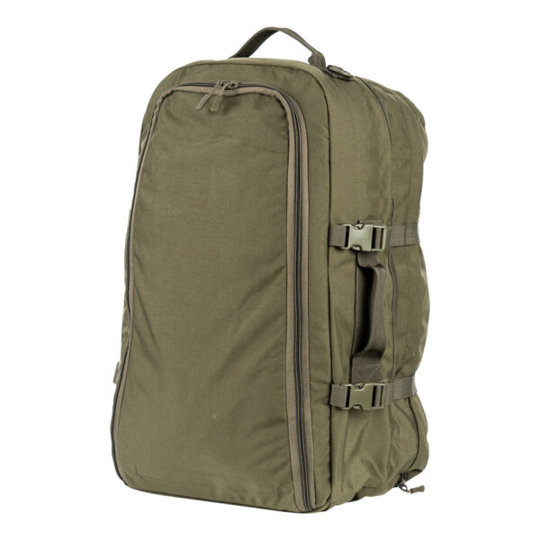 TF 2215 Rugzak Travelmate Gen.28 De <strong>TF-2215 TravelMate Rugzak Gen.2</strong> is dé veelzijdige rugzak voor avonturiers, reizigers en outdoorliefhebbers. Met een ruime inhoud van <strong>45 liter</strong> en een <strong>ergonomisch design</strong> biedt deze rugzak ultiem draagcomfort en optimale organisatie voor al je uitrusting. Of je nu op een <strong>backpacktrip</strong>, een <strong>lange hike</strong>, of een <strong>stedentrip</strong> gaat, deze rugzak is ontworpen om aan al je eisen te voldoen. Dankzij de <strong>tactische en praktische indeling</strong> is deze rugzak geschikt voor zowel <strong>dagelijks gebruik als extreme omstandigheden</strong>. Hij voldoet bovendien aan de handbagage-eisen van veel luchtvaartmaatschappijen, wat hem perfect maakt voor vliegreizen. De <strong>weg te ritsen schouderbanden</strong> zorgen ervoor dat je hem snel kunt omvormen tot een handtas of compacte reistas. De <strong>Gen.2-versie</strong> van de TravelMate rugzak is verder verbeterd met <strong>extra padding in de draagstraps</strong> en een <strong>versterkt rugpand</strong>, wat zorgt voor meer stabiliteit en draagcomfort, zelfs bij langdurig gebruik en zware bepakking.
