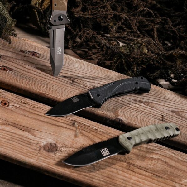 Mes Ghost BZ010156 2 9206 9207 9208 1 Mes Ghost Dit mes heeft een bewerkt G10 handvat. Het lemmet is gemaakt van 440 stainless steel in de kleur zwart. <div class="colordesc">groen</div> <div class="colorimg"><a href="https://dedump.nl/wp-content/uploads/2019/07/groen.jpg"><img class="alignnone size-full wp-image-18948" src="https://dedump.nl/wp-content/uploads/2019/07/groen.jpg" alt="" width="171" height="26" /></a></div> <div></div> <div> <div class="colordesc">coyote</div> <div class="colorimg"><a href="https://dedump.nl/wp-content/uploads/2018/07/coyote_112-e1567862860556.jpg"><img class="alignnone size-full wp-image-22519" src="https://dedump.nl/wp-content/uploads/2018/07/coyote_112-e1567862860556.jpg" alt="" width="50" height="50" /></a></div> </div> <div></div> <div> <div class="colordesc">zwart</div> <div class="colorimg"><a href="https://dedump.nl/wp-content/uploads/2019/07/glans-zwart.jpg"><img class="alignnone size-full wp-image-18945" src="https://dedump.nl/wp-content/uploads/2019/07/glans-zwart.jpg" alt="" width="171" height="26" /></a></div> <div> <h4><span style="color: #ff0000;"><strong>Messen en bijlen versturen wij altijd met leeftijdscheck 18+!</strong></span></h4> </div> </div>