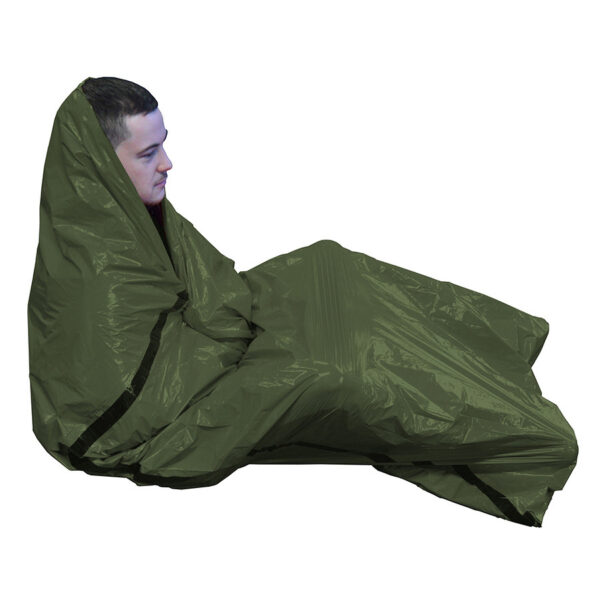 313230 11 01 De BCB Bad Weather Bag CL182 biedt ultieme bescherming tegen wind en regen, reflecteert lichaamswarmte en is gemaakt van lichtgewicht, scheurvast materiaal. Een onmisbaar item voor outdooravonturen.