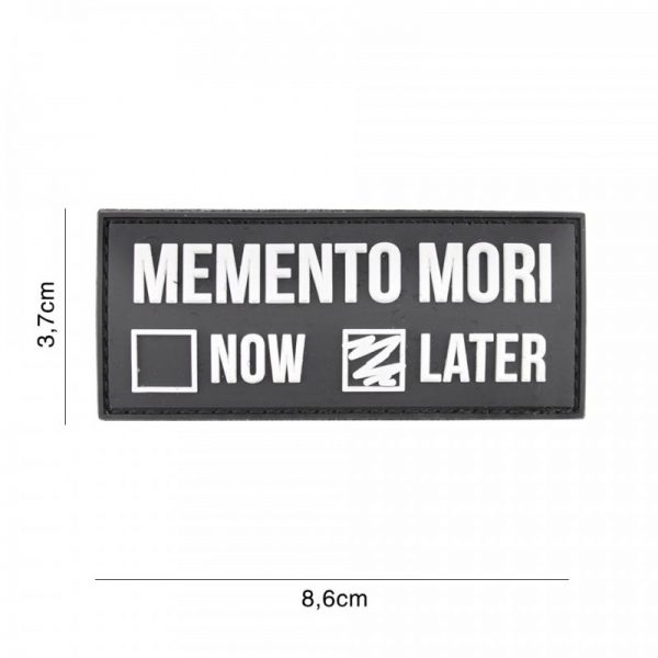 444130 7262 Embleem 3D PVC Memento Mori later zwart 6141 Embleem PVC met klittenband aan de achterzijde.