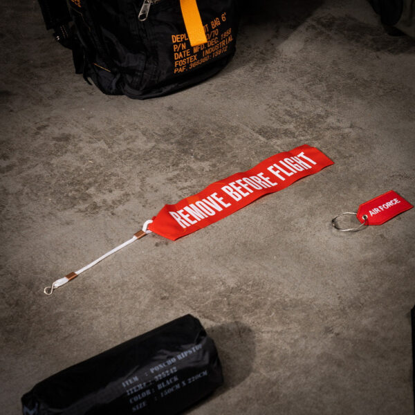 Veiligheidslint remove before flight 160 Veiligheidslint RBF van plastic Afmeting: 30 x 7,5 cm.