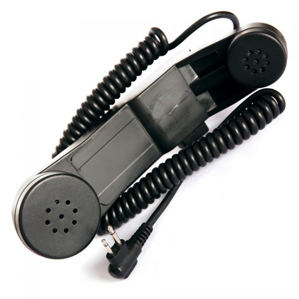 Z117 MILITARY PHONE MOTOROLA H 250 TWO WAY Deze Z117 Military Phone van Motorola is zeer handig te gebruiken in combinatie met portofoon en PTT button. <div class="colordesc">zwart</div>