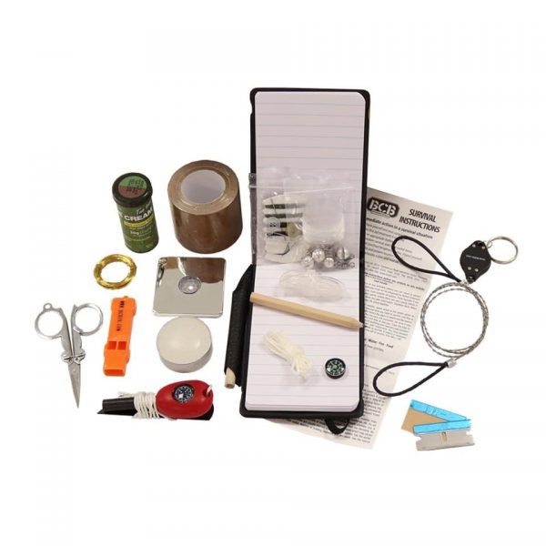 BCB S.E.R.E. KIT1 De S.E.R.E-set (Survival, Evasion, Resistance, Escape) van BCB bevat 29 essentiële items in een grote waterdichte hoes. Deze stevige en duurzame hoes is vervaardigd met 500D nylon stof en bevat een waterdichte ritssluiting die je kit droog houdt. Met een handvat en riemlussen ontvouwt dit pakket zich tot in meerdere compartimenten waardoor uw artikelen gemakkelijk te vinden zijn. Dit pakket is perfect voor het opslaan van al uw benodigdheden in voorbereiding voor alle overlevingssituaties en kan worden verpakt in een rugzak of een weekendtas. Inhoud: <ul> <li>Signaleringsspiegel</li> <li>Kleine blocnote en potlood</li> <li>Vouwschaar</li> <li>2x scheermessen met enkele rand</li> <li>2x kabelbinders</li> <li>90 cm wit nylon koord</li> <li>Micro LED-zaklamp</li> <li>Potlood</li> <li>Naaidoosje</li> <li>3,5 m gouden draad</li> <li>Noodgevallenset</li> <li>Draad handzaag</li> <li>Noodfluit</li> <li>Vuursteen vuursteen en spits</li> <li>1 m heldere siliconen slang</li> <li>6x veiligheidsspelden</li> <li>Kaars</li> <li>Knop kompas</li> <li>Overlevingsinstructies</li> <li>Duct tape</li> <li>Tweekleurige camo creamstick</li> </ul> Ontworpen en gemaakt in Groot-Brittannië. Afmetingen: 15cm x 14cm x 7cm. Gewicht: 388 g. Kleur: rood.