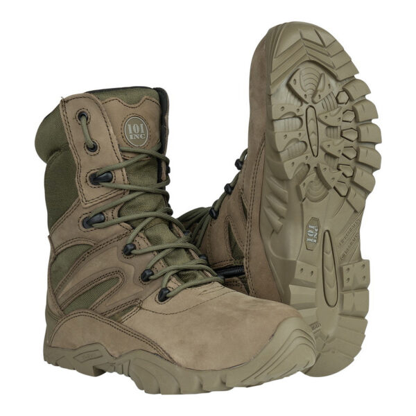 231175 11 02 De Tactical boots Recon van 101INC zijn speciaal ontworpen voor professionals die betrouwbaarheid en comfort eisen tijdens lange patrouilles. Met een lichtgewicht maar stevig ontwerp, gemaakt van hoogwaardig buffelleer, Cordura en een ademende KBTex voering, bieden deze laarzen optimale prestaties. De slipvaste en oliebestendige rubberen zool zorgt voor flexibiliteit en grip, terwijl de gewatteerde kraag en verwijderbare binnenzool extra comfort bieden. Kies voor de Tactical boots Recon, de ideale keuze voor elke outdoor- of militaire uitdaging.
