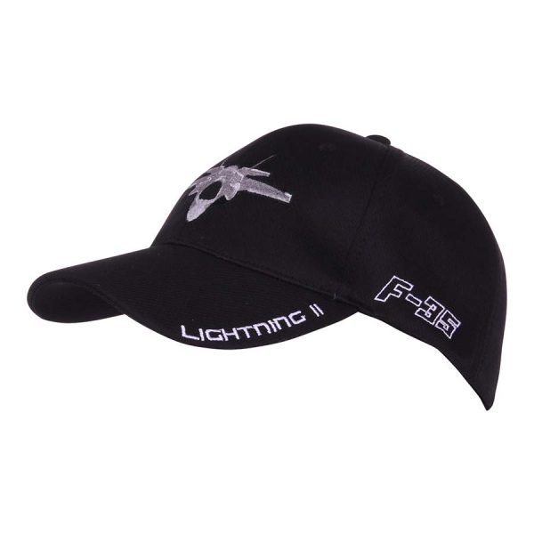 111215214 Kinder baseball cap F 35 Lightning II Kinder Baseball cap Zwart van de F-35 Lightning straaljager van 100% polyester. Met klittenband verstelbaar aan de achterzijde. De pasvorm van de baseball cap is perfect en dankzij de verstelbaarheid past deze cap ieder kind.