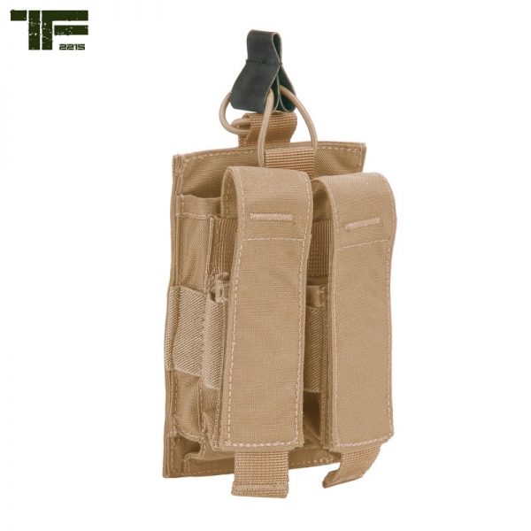 359544 TF 2215 M4 AK pistol pouch 5 61 <big><strong>Task Force 2215® M4/AK Pistol Pouch</strong></big> <big>Deze M4-AK-Pistol Pouch kan bevestigd worden op ons Modular Vest en Rig, maar ook op andere vesten en platen die over klittenband beschikken.</big> <strong>Materiaal:</strong> 100% Cordura 500 DEN. <strong>Kenmerken:</strong> <ul> <li><big>Gemaakt van duurzaam 500D Cordura materiaal</big></li> <li><big>Sterk klittenband rugpaneel</big></li> <li><big>Kan één keer een M4/AK magazijn dragen en twee pistoolmagazijnen</big></li> <li><big>Flappen met klittenbandsluiting</big></li> </ul> <img class="" src="https://www.mupload.nl/img/lwkaai.png" alt="" width="100" height="53" /><img src="https://static.wixstatic.com/media/01c654_09e0c314f80d42249d1a491f181a41f7~mv2.png/v1/fill/w_138,h_54,al_c,q_80,usm_0.66_1.00_0.01/Cordura.webp" alt="Cordura" /> Coyote <a href="https://dedump.nl/wp-content/uploads/2019/07/coyote_112.jpg"><img class="alignnone size-full wp-image-22518" src="https://dedump.nl/wp-content/uploads/2019/07/coyote_112.jpg" alt="" width="50" height="50" /></a> Ranger Green <a href="https://dedump.nl/wp-content/uploads/2019/07/forest-green.jpg"><img class="alignnone size-full wp-image-18943" src="https://dedump.nl/wp-content/uploads/2019/07/forest-green.jpg" alt="" width="171" height="26" /></a>