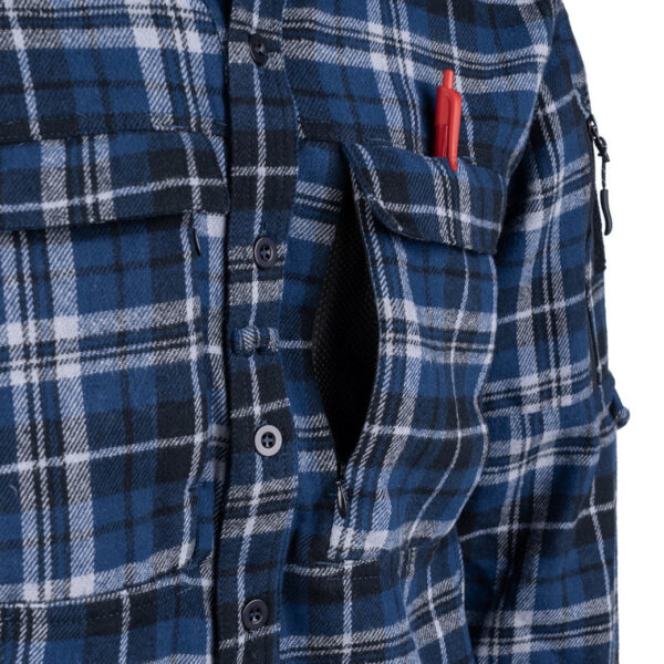 TF 2215 Flannel contractor overhemd16 <h3 data-start="0" data-end="70"><strong data-start="4" data-end="68">TF-2215 Flannel Contractor Overhemd – Tactisch & Functioneel</strong></h3> <p data-start="72" data-end="502">Het <strong data-start="76" data-end="115">TF-2215 Flannel Contractor Overhemd</strong> is speciaal ontwikkeld voor de <strong data-start="147" data-end="176">actieve outdoorliefhebber</strong> die waarde hecht aan <strong data-start="198" data-end="248">comfort, functionaliteit en een robuust design</strong>. Dit <strong data-start="254" data-end="300">hoge kwaliteit flanellen katoenen overhemd</strong> is niet alleen <strong data-start="316" data-end="339">duurzaam en ademend</strong>, maar ook voorzien van diverse <strong data-start="371" data-end="398">tactische eigenschappen</strong> die het perfect maken voor <strong data-start="426" data-end="499">outdoor avonturen, survival, airsoft, reizen en professioneel gebruik</strong>.</p> <p data-start="504" data-end="847">Dit veelzijdige overhemd combineert <strong data-start="540" data-end="597">een klassieke uitstraling met moderne functionaliteit</strong>, waardoor het zowel in het <strong data-start="625" data-end="680">dagelijks leven als tijdens uitdagende activiteiten</strong> een uitstekende keuze is. Dankzij de <strong data-start="718" data-end="778">praktische zakken met ritssluiting en klittenbandpanelen</strong> kun je <strong data-start="786" data-end="844">kleine gear, documenten of accessoires veilig opbergen</strong>.</p>