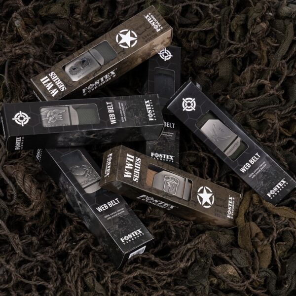 Tropenkoppel style 12 U.S. Air Force14 Tropenkoppel van 100% katoen/canvas met metalen schuifgesp. Breedte: 35 mm. Zwart <a href="https://dedump.nl/wp-content/uploads/2019/07/glans-zwart.jpg"><img class="alignnone size-full wp-image-18945" src="https://dedump.nl/wp-content/uploads/2019/07/glans-zwart.jpg" alt="" width="171" height="26" /></a> Groen <a href="https://dedump.nl/wp-content/uploads/2019/07/groen.jpg"><img class="alignnone size-full wp-image-18948" src="https://dedump.nl/wp-content/uploads/2019/07/groen.jpg" alt="" width="171" height="26" /></a> Coyote <a href="https://dedump.nl/wp-content/uploads/2018/07/coyote_112-e1567862860556.jpg"><img class="alignnone size-full wp-image-22519" src="https://dedump.nl/wp-content/uploads/2018/07/coyote_112-e1567862860556.jpg" alt="" width="50" height="50" /></a>