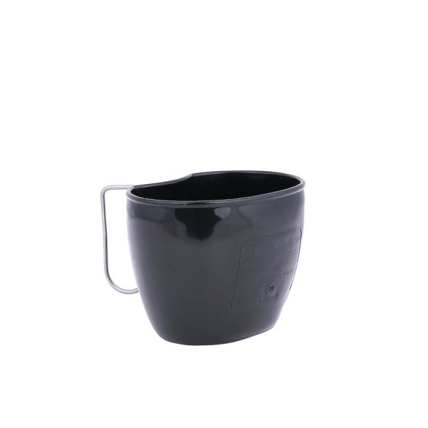 311088 BCB Multi Fuel Cooking System 5 delig set CN0233 <big>Een professionele alles-in-één cooking systeem. Snel en gemakkelijk te gebruiken met alle vaste of de meeste vloeibare brandstoffen. De metalen beker is hard geanodiseerd, waardoor hij gemakkelijk schoon te maken is.</big> Het alles-in-één cooking systeem is compact en daardoor ideaal om mee te nemen tijdens outdooractiviteiten. Alle handvatten kunnen worden ingeklapt voor perfecte opbergingsruimte. Het alles-in-één cooking systeem is een niet te missen item wanneer je gaat survivalen. <strong>Inhoud:</strong> <ul> <li><big>Plastic drinkbeker</big></li> <li><big>Veldfles </big></li> <li><big>Aluminium kookbeker (MK2) die ook dienst doet als kookpot en voorzien is van een speciale warmte-ontvanger op de bodem</big></li> <li><big>Multi-fuel fornuis</big></li> <li><big>Op de riem gemonteerde draagtas</big></li> <li><big>Totaal gewicht: 620 gram</big></li> </ul> <a href="https://dedump.nl/wp-content/uploads/2020/01/BCB.png"><img class="alignnone size-full wp-image-36457" src="https://dedump.nl/wp-content/uploads/2020/01/BCB.png" alt="" width="94" height="50" /></a>