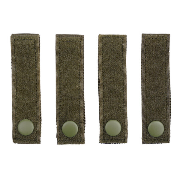 359976 11 01 De MOLLE Strap Hook + Loop Set is een must-have voor tactische uitrusting. Met 4 klittenband straps van 10 x 2,5 cm biedt deze set de perfecte oplossing voor het bevestigen van patches op tassen en tactical vests zonder klittenband paneel. <strong>Afmeting strap:</strong> 10 x 2,5 cm