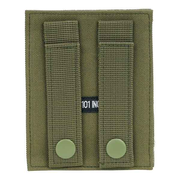 359997 11 01 De <strong>MOLLE Patch Adapter Hook + Loop Medium</strong> van <strong>101 INC</strong> is de perfecte oplossing voor het toevoegen van patches, emblemen of pouches aan je MOLLE-systeem, zelfs als je tas of tactical vest geen klittenbandpaneel heeft. Dit handige klittenbandpaneel is eenvoudig te monteren en maakt het mogelijk om je patches veilig en stevig te bevestigen. Of je nu je gear personaliseert of extra opbergruimte nodig hebt, deze adapter biedt de flexibiliteit om aan je behoeften te voldoen.
