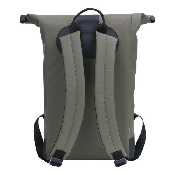 351743 11 03 <strong>TF-2215 Urban Creek Drybag 18L – Waterdichte Rugtas met Stijl</strong> De <strong>TF-2215 Urban Creek Drybag 18L</strong> is de perfecte combinatie van functionaliteit, duurzaamheid en stijl. Deze trendy <strong>urban style rugtas</strong> is ideaal voor regenachtige dagen en outdooractiviteiten waarbij water een rol speelt. Dankzij het <strong>waterdichte PVC-materiaal</strong>, de <strong>gesealde naden</strong> en het innovatieve <strong>sluitsysteem</strong>, blijft de inhoud van je tas droog, zelfs in de meest uitdagende omstandigheden. <table class="table table-striped"> <tbody> <tr> <td>Materiaal</td> <td>100% PVC / 100% nylon webbing</td> </tr> </tbody> </table> https://youtu.be/S2xPhELOmUs