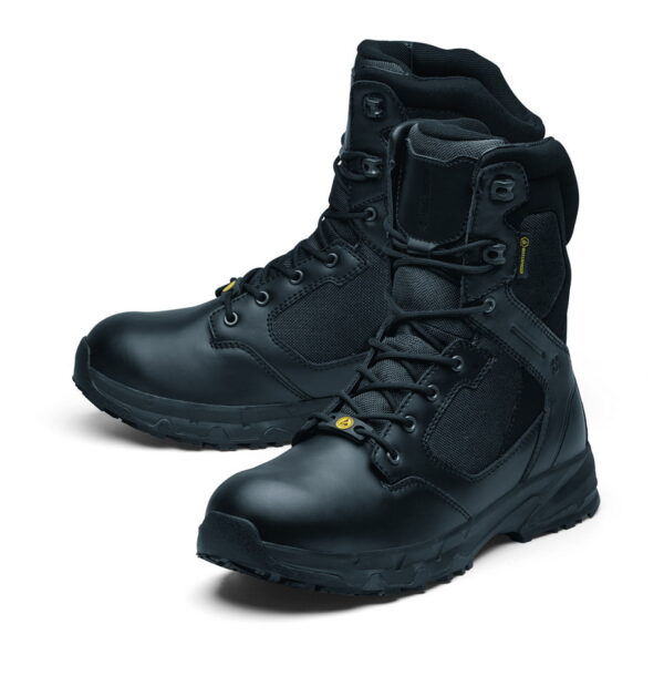 231307 SFC Darver Defense Tactical boots 06 ESD3 De SFC Darver Defense Tactical Boots (O6 ESD) zijn ontworpen voor maximale prestaties in tactische situaties. Met een waterafstotend ontwerp, uitneembare dempende binnenzool en unieke antislip zool, bieden deze boots comfort en bescherming op hoog niveau. Bestel nu voor betrouwbare tactical boots! Raadpleeg de spec/tech sheet voor meer informatie. <a title="Maattabel" href="https://dedump.nl/wp-content/uploads/2024/01/231307-SFC-Darver-Defense-Tactical-boots-06-ESD16.pdf" target="_blank" rel="noopener noreferrer"><button><span style="color: #ef471f; font-size: medium;"><strong>Spec/Tech sheet</strong></span></button></a>