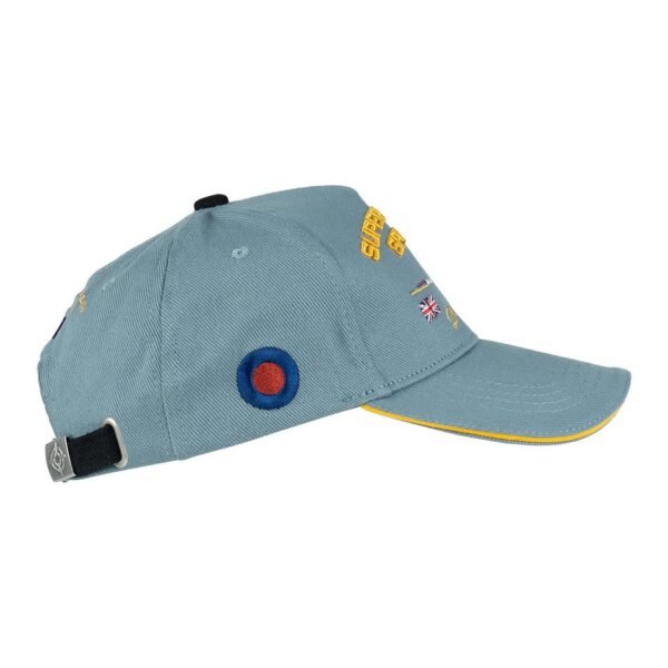Baseball cap Supermarine Spitfire RAF3 De Fostex Garments® Spitfire Baseball cap is meer dan alleen een accessoire - het is een eerbetoon aan de legendarische Supermarine Spitfire. Met zijn 3D-geborduurde logo's en perfecte pasvorm, is deze verstelbare cap een must-have voor elke liefhebber.
