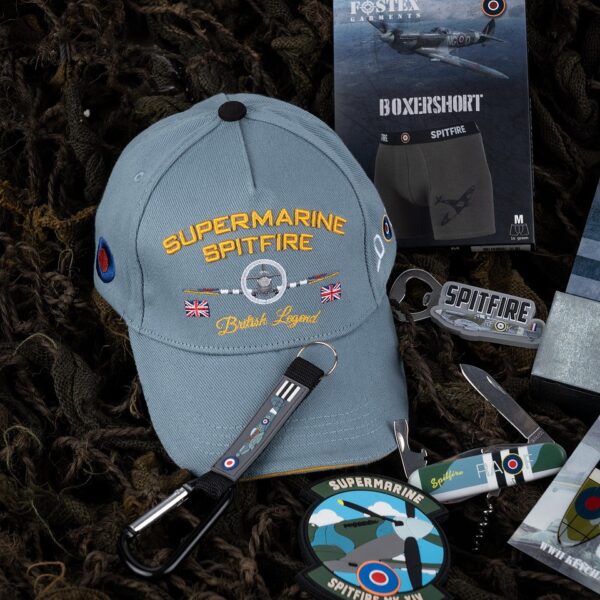 Baseball cap Supermarine Spitfire RAF6 De Fostex Garments® Spitfire Baseball cap is meer dan alleen een accessoire - het is een eerbetoon aan de legendarische Supermarine Spitfire. Met zijn 3D-geborduurde logo's en perfecte pasvorm, is deze verstelbare cap een must-have voor elke liefhebber.