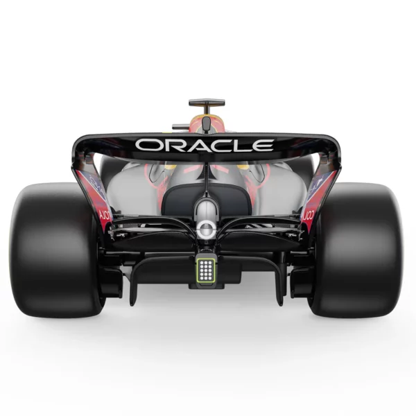 Red Bull Racing Formula 1 Bestuurbare auto 10 Ontvang de ultieme race-ervaring met de Oracle Red Bull Racing RB18 RC Car 1/18 Schaal, een nauwkeurig nagemaakte replica van de iconische F1-wagen. Deze auto is volledig gelicenseerd door de F1-teams en beschikt over een gestroomlijnde carrosserie, gedetailleerde interieuronderdelen en een 2.4Ghz controle systeem voor maximale wendbaarheid. Met een bereik van 15 meter en de mogelijkheid om samen met andere auto's te racen, is dit de ideale keuze voor RC-enthousiastelingen.