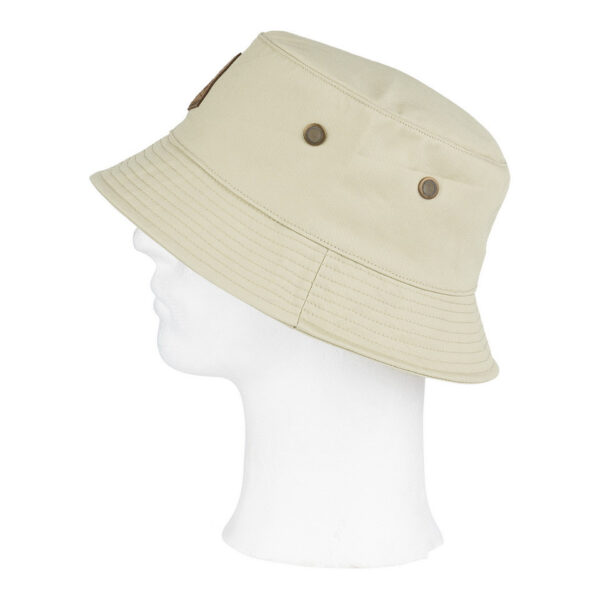 Bucket hat5 Maak kennis met onze lichtgewicht bucket hat, de perfecte metgezel voor elke buitenactiviteit. Gemaakt van 100% katoen, combineert deze hoed duurzaamheid met comfort. Het strakke design en de ventilatie-openingen zorgen voor een stijlvol en ademend hoofddeksel dat je hoofd effectief beschermt tegen de zon. Deze bucket hat is ideaal voor zowel ontspannende wandelingen als avontuurlijke ontdekkingstochten. Het lichte materiaal en het praktische ontwerp maken het een onmisbare accessoire voor iedereen die graag tijd buiten doorbrengt.