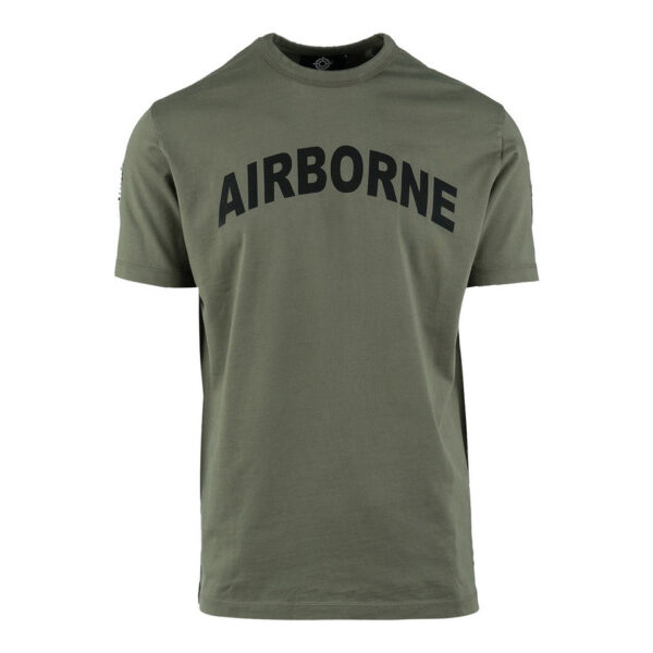 133670 11 01 Het Premium 101st Airborne T-shirt combineert comfort, duurzaamheid en een unieke stijl. Gemaakt van 100% BCI-katoen, voelt dit T-shirt zacht aan en biedt het langdurig draagplezier. Door de garment dye behandeling krijgt het T-shirt een vintage uitstraling, waarbij subtiele kleur- en schaduwvariaties ontstaan. Dit maakt elk shirt uniek en geeft het een authentieke, doorleefde look. Het shirt is bovendien voorzien van geborduurde emblemen op de mouw, wat zorgt voor een stoere, militaire uitstraling met een washed effect. Met een kwaliteit van 240GSM is het T-shirt stevig en perfect voor dagelijks gebruik, terwijl het speciale verfproces zorgt voor een onderscheidend karakter. <a title="Maattabel" href="https://dedump.nl/wp-content/uploads/2024/08/Premium-T-shirt-101st-Airborne-Fostex-maattabel.png" target="_blank" rel="noopener noreferrer"><button><span style="color: #ef471f;font-size: medium"><strong>Maattabel</strong></span></button></a>