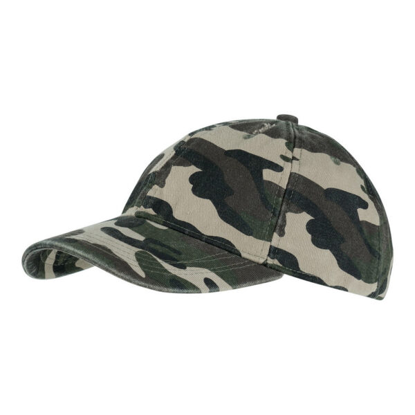 Baseball Cap stonewashed camo De stonewashed camo baseball cap is de ultieme combinatie van robuustheid en stijl. Het klassieke camouflagepatroon, geliefd bij outdoorliefhebbers en modebewuste dragers, krijgt een eigentijdse upgrade dankzij het subtiele stonewashed effect. Deze cap is niet alleen functioneel, maar ook een echte eyecatcher die je outfit een stoere en moderne uitstraling geeft. Het stonewashed effect zorgt voor een vintage look, terwijl de hoogwaardige materialen ervoor zorgen dat de cap lang meegaat. Of je nu de natuur in trekt of gewoon een modieuze accessoire zoekt voor dagelijks gebruik, deze camo baseball cap is een veelzijdige keuze.