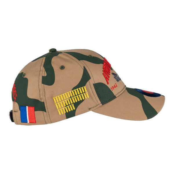 Baseball Cap AVRO Lancaster3 De <strong>Baseball Cap AVRO Lancaster</strong> is een eerbetoon aan een van de meest iconische bommenwerpers uit de geschiedenis. Op de voorkant van deze cap prijkt een <strong>embleem</strong> van de <strong>Lancaster</strong>, een viermotorige zware bommenwerper die met trots is gebouwd door <strong>AVRO</strong>. Deze cap is perfect voor liefhebbers van militaire luchtvaart en geschiedenis.