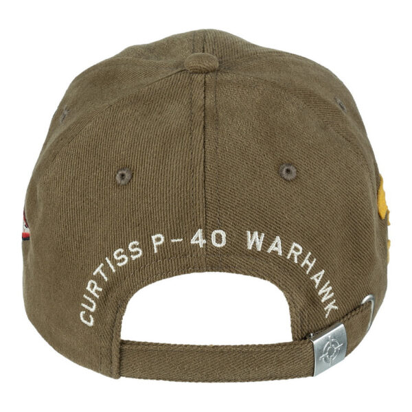 Baseball Cap Brushed P 40 curtiss2 De <strong>P-40 Curtiss Warhawk Baseball Cap</strong> is een stijlvol eerbetoon aan het legendarische gevechtsvliegtuig dat tijdens de <strong>Tweede Wereldoorlog</strong> bekend stond om zijn robuuste prestaties. De <strong>P-40 Curtiss Warhawk</strong> werd ingezet op verschillende fronten en speelde een cruciale rol in de luchtgevechten van die tijd. Deze pet is speciaal ontworpen voor liefhebbers van luchtvaartgeschiedenis en vintage accessoires. Het embleem van de Warhawk op de voorkant van de cap symboliseert de kracht en geschiedenis van dit iconische vliegtuig.