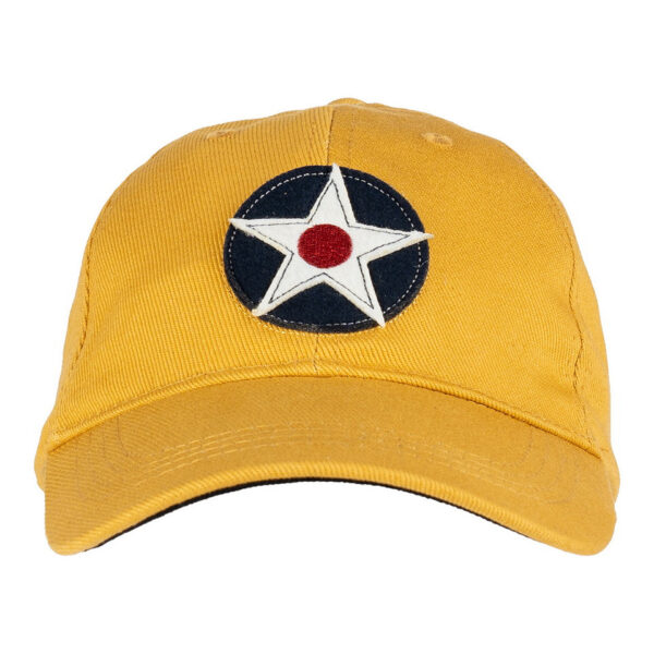 Baseball Cap Brushed USAAC1 De <strong>Baseball Cap Brushed USAAC</strong> is een eerbetoon aan het <strong>United States Army Air Corps (USAAC)</strong>, het luchtoorlogsonderdeel van het Amerikaanse leger tussen 1926 en 1941, dat uiteindelijk uitgroeide tot de huidige United States Air Force. Deze cap is perfect voor liefhebbers van militaire geschiedenis en luchtvaart. Het geborstelde materiaal zorgt voor een unieke, zachte afwerking, en het embleem op de voorkant symboliseert de rijke luchtvaartgeschiedenis van de VS.
