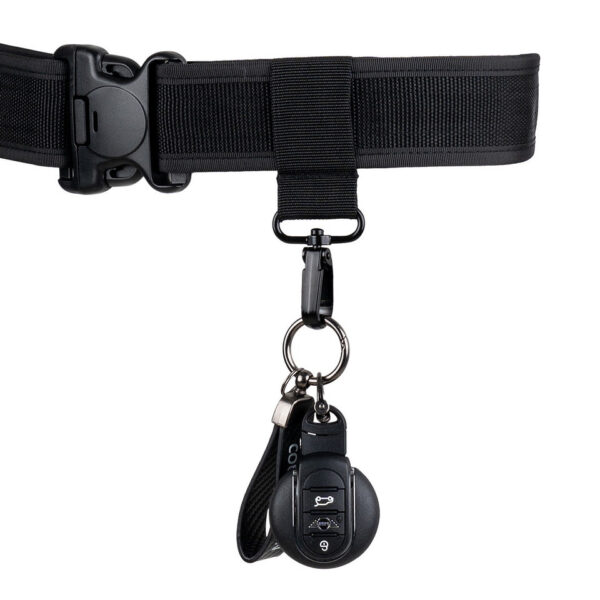 Sleutelhouder politie koppel4 Organiseer je sleutels in stijl met onze <strong>Sleutelhouder Politie Koppel</strong>. Dit praktische accessoire is ontworpen voor zowel functionaliteit als gebruiksgemak, waardoor je altijd je sleutels binnen handbereik hebt.