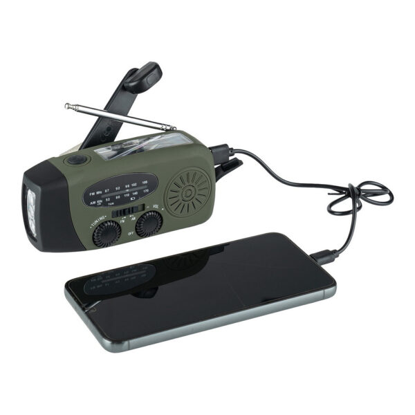 Fosco Noodradio3 De <strong>Fosco Noodradio</strong> is een onmisbare metgezel voor <strong>outdoor avonturiers</strong> en een ideale aanvulling op je uitrusting tijdens het kamperen of noodsituaties. Deze compacte en veelzijdige noodradio combineert functionaliteit met robuustheid en biedt alles wat je onderweg nodig hebt. Met handige functies zoals een <strong>LED-zaklamp</strong>, een <strong>FM/AM-radio</strong>, en een <strong>SOS-alarm</strong>, ben je altijd voorbereid, zelfs in onverwachte omstandigheden. Deze noodradio onderscheidt zich door zijn <strong>multifunctionele oplaadopties</strong>. Of je nu kiest voor <strong>handzwengel-opladen</strong>, <strong>zonne-energie</strong>, of een snelle oplaadbeurt via <strong>USB-C</strong>, je kunt erop vertrouwen dat je nooit zonder stroom zit. Bovendien is de <strong>flitsers-noodoplaadfunctie</strong> ideaal om je mobiele telefoon van energie te voorzien als dat nodig is. De Fosco Noodradio is <strong>IPX3 waterdicht</strong>, wat betekent dat hij spatwaterbestendig is en geschikt voor gebruik in lichte regen of vochtige omstandigheden. Met een maximaal vermogen van <strong>1,5 W</strong> biedt hij betrouwbare prestaties in compacte vorm. <ul> <li><a href="https://dedump.nl/wp-content/uploads/2024/11/Fosco-Noodradio-spec-sheet.pdf" target="_blank" rel="noopener">SpecSheet</a></li> <li><a href="https://dedump.nl/wp-content/uploads/2024/11/Fosco-Noodradio-CE-certificaat.pdf" target="_blank" rel="noopener">CE-Certificaat</a></li> </ul>