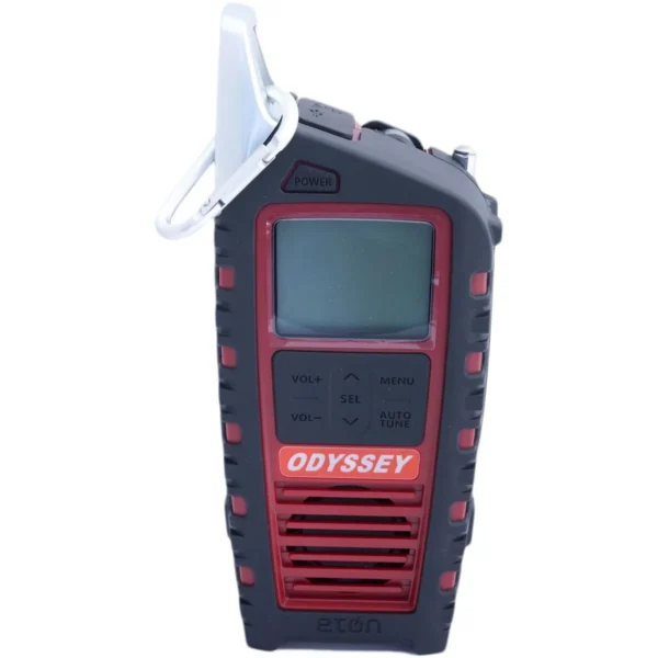 Odyssey DAB2 De <strong>Etón ODYSSEY DAB+</strong> is dé ultieme noodradio die je overal en altijd van dienst is. Deze robuuste en betrouwbare radio biedt <strong>vijf verschillende stroombronnen</strong>, waardoor je nooit zonder energie zit, waar je ook bent. Of je nu thuis bent, onderweg of midden in de natuur, de ODYSSEY is een essentieel hulpmiddel. De radio werkt op een <strong>oplaadbare lithiumbatterij (2000 mAh)</strong>, <strong>alkalinebatterijen</strong>, een <strong>zonnepaneel</strong>, een <strong>handmatige slingerdynamo</strong>, of via een netstroomadapter. Daarnaast is hij spatwaterdicht, waardoor hij bestand is tegen regen en vochtige omstandigheden, en beschikt hij over een <strong>heldere zaklamp en rood noodbaken</strong>. Met ingebouwde <strong>Bluetooth-functionaliteit</strong> kun je draadloos muziek streamen, terwijl de <strong>DAB+ en AM/FM/SW/WB-radio-dekking</strong> ervoor zorgen dat je altijd op de hoogte blijft van belangrijke informatie. De ODYSSEY is niet alleen een radio, maar ook een <strong>powerbank</strong> waarmee je je smartphone of tablet kunt opladen, ideaal tijdens noodsituaties of lange outdoortrips. Het compacte en lichtgewicht ontwerp maakt hem makkelijk mee te nemen, en de opvallende <strong>rood/zwarte kleur</strong> voegt een stoer en modern tintje toe.   <ul> <li><a href="https://dedump.nl/wp-content/uploads/2024/11/E60110553_Odyssey-FactSheet-052223-EN.pdf" target="_blank" rel="noopener">SpecSheet</a></li> <li><a href="https://dedump.nl/wp-content/uploads/2024/11/E60110553_Manual-ENGLISH.pdf" target="_blank" rel="noopener">Gebruiksaanwijzing</a></li> </ul>