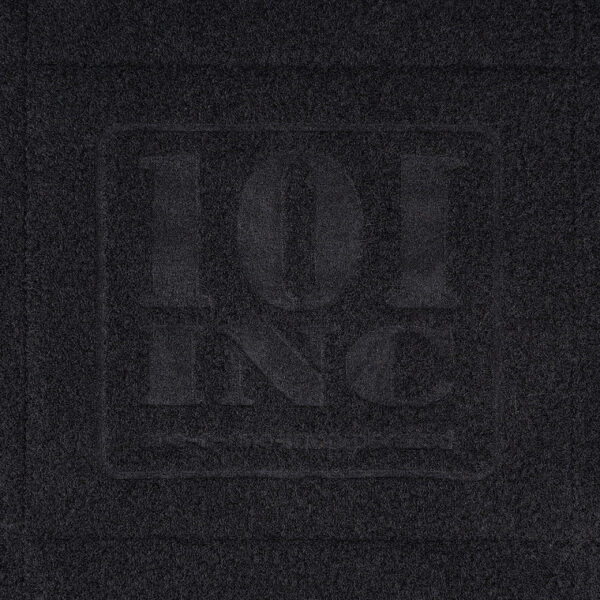 Patch wall klein2 Organiseer en presenteer je patches eenvoudig met onze <strong>Patch Wall Klein</strong>. Deze compacte, opvouwbare patch wall is voorzien van een klittenbandoppervlak, perfect voor het bevestigen en tonen van je favoriete patches. Het 101 INC-logo prijkt trots in het midden van de patch wall. Een ideale oplossing voor verzamelaars en liefhebbers van militaire, outdoor- of tactische patches. Let op: patches zijn niet inbegrepen.