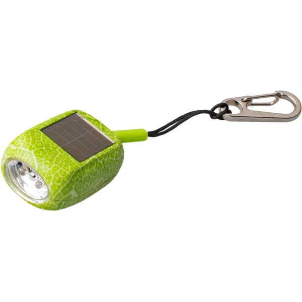 Kao Clip Flashlight leaf De Kao met clip, een lichtgewicht minizaklamp met twee LED’s en praktische clip, is een must-have die zelfs door sommige politiekorpsen wordt gebruikt als noodverlichting! Door de hendel aan de zijkant te aan te zwengelen wordt deze zaklamp opgeladen. Hij heeft ook een klein zonnepaneel om door middel van zonlicht op te laden. Hij past aan elke sleutelbos.