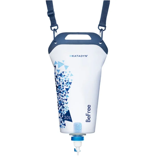Befree Gravity Filter 30 L2 Het <strong>Katadyn BeFree Gravity Filter 3,0 L</strong> is een revolutionair en gebruiksvriendelijk waterfilter dat je eenvoudig voorziet van schoon en veilig drinkwater, waar je ook bent. Dit zwaartekrachtfilter is ontworpen voor avonturiers, kampeerders en hikers die lichtgewicht en efficiënte uitrusting nodig hebben. Zonder pomp of fysieke inspanning filtert het water door simpelweg de zwaartekracht zijn werk te laten doen. Dit maakt het een ideale oplossing voor outdooractiviteiten, survivaltochten of noodsituaties. Dankzij het compacte ontwerp, het lichte gewicht en het betrouwbare hollevezelfilter, is de BeFree 3,0 L niet alleen gemakkelijk mee te nemen, maar ook duurzaam en milieuvriendelijk. Het filtert bacteriën, cysten en sedimenten, waardoor je verzekerd bent van helder, veilig drinkwater in slechts enkele minuten. <strong>Kenmerken:</strong> <ul> <li><strong>Efficiënte filtratie:</strong> Verwijdert bacteriën, cysten en sedimenten uit vervuild water, waardoor je schoon en veilig drinkwater hebt.</li> <li><strong>Compact en lichtgewicht:</strong> Met een gewicht van slechts <strong>192 gram</strong> is het eenvoudig mee te nemen in je rugzak of uitrusting.</li> <li><strong>Eenvoudig in gebruik:</strong> Vul de zak, hang hem op, en laat de zwaartekracht zijn werk doen zonder extra inspanning.</li> <li><strong>Geschikt voor outdoor en noodsituaties:</strong> Of je nu gaat kamperen, wandelen, of een noodvoorraad aan drinkwater nodig hebt, het BeFree 3,0 L is een betrouwbare keuze.</li> <li><strong>Stevige constructie:</strong> Gemaakt van duurzaam materiaal dat bestand is tegen ruwe omstandigheden.</li> <li><strong>Hollevezelfilter:</strong> Zorgt voor een snelle doorstroming en een betrouwbare filtratiekwaliteit.</li> </ul> <a href="https://dedump.nl/wp-content/uploads/2025/01/K8020471_Factsheet-8020471-Gravity-BeFree-3.0L-EN.pdf" target="_blank" rel="noopener" data-bind="click: $root.onAttachmentClicked"><span data-bind="text: $data.Name">Factsheet 8020471 Gravity BeFree 3.0L EN</span></a> - <a href="https://dedump.nl/wp-content/uploads/2025/01/K8020471_Manual-Gravity-BeFree-3.0L-EN.pdf" target="_blank" rel="noopener" data-bind="click: $root.onAttachmentClicked"><span data-bind="text: $data.Name">Manual Gravity BeFree 3.0L EN</span></a>  
