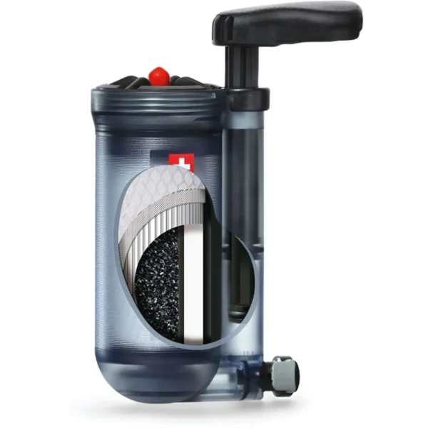 Filter Hiker Pro Transparent2 De <strong>Katadyn Hiker Pro Transparent</strong> is een <strong>compacte en efficiënte waterfilter</strong> die ideaal is voor <strong>1 tot 2 personen</strong>. Dit veelzijdige filter is uitstekend geschikt voor <strong>buitenactiviteiten</strong> zoals wandelen, kamperen en andere avontuurlijke uitstapjes, waar je snel toegang nodig hebt tot schoon drinkwater. Het filter combineert <strong>glasvezel</strong> en <strong>actief koolstof</strong> technologie voor een <strong>uitstekende filtratie</strong>. Dankzij het <strong>groot filteroppervlak</strong> kan er sneller gepompt worden, waardoor je in minder tijd een grotere hoeveelheid water kunt filteren. De <strong>schoon te maken filterprotectie</strong> verlengt de levensduur van het filter, waardoor je het tot wel <strong>1150 liter</strong> water kunt filteren. Dit maakt het de perfecte keuze voor langere reizen en expedities. Het filter is compatibel met de meeste waterzakken, waardoor het makkelijk in verschillende setups kan worden geïntegreerd. Met de <strong>Katadyn Hiker Pro Transparent</strong> ben je verzekerd van water dat vrij is van bacteriën, protozoa, cysten, algen, sporen en sedimenten. Hierdoor kun je overal in de natuur veilig drinken, zonder je zorgen te maken over verontreinigingen in je waterbron. <strong>Kenmerken:</strong> <ul> <li><strong>Verwijdert bacteriën, protozoa, cysten, algen, sporen en sedimenten</strong> voor veilig drinkwater.</li> <li><strong>Glasvezel en actief koolstoftechnologie</strong> bieden uitstekende prestaties en langere levensduur.</li> <li><strong>Groot filteroppervlak</strong> zorgt voor snelle pompwerking.</li> <li><strong>Schoon te maken filterprotectie</strong> voor een lange gebruiksduur (tot 1150 liter).</li> <li><strong>Compatibel met de meeste waterzakken</strong>, biedt flexibiliteit in gebruik.</li> </ul> <a href="https://dedump.nl/wp-content/uploads/2025/01/K8019670_Factsheet-8019670-Hiker-Pro-Filter-Transparent-EN.pdf" target="_blank" rel="noopener" data-bind="click: $root.onAttachmentClicked"><span data-bind="text: $data.Name">Factsheet 8019670 Hiker Pro Filter Transparent EN</span></a>  -  <a href="https://dedump.nl/wp-content/uploads/2025/01/K8019670_Manual-Hiker-Pro-EU-nl.pdf" target="_blank" rel="noopener" data-bind="click: $root.onAttachmentClicked"><span data-bind="text: $data.Name">Manual Hiker Pro EU nl</span></a>