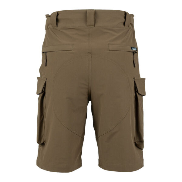 TF 2215 Echo Three tactical korte broek3 De <strong>TF-2215 Echo Three Tactical Korte Broek</strong> is dé ideale keuze voor liefhebbers van outdoor- en tactische activiteiten. Of je nu gaat wandelen, reizen of een tactische missie uitvoert, deze short biedt het perfecte evenwicht tussen functionaliteit, comfort en duurzaamheid. Dankzij het hoogwaardige materiaal en de praktische ontwerpdetails ben je voorbereid op elke situatie. Het lichte, sneldrogende en ademende ontwerp houdt je koel en comfortabel, terwijl de waterbestendige Teflon-afwerking je beschermt tegen lichte regen en vuil. Met een stevige constructie, voldoende opbergruimte en verstelbare pasvorm is deze broek gemaakt om jouw actieve levensstijl te ondersteunen. De <strong>TF-2215 Echo Three Tactical Short</strong> is veelzijdig genoeg voor de meest uitdagende avonturen en biedt tegelijkertijd een strakke, moderne look voor dagelijks gebruik.