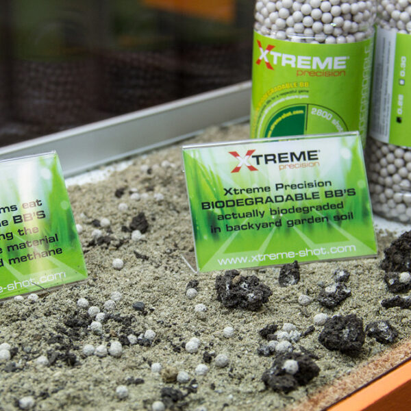 Xtreme Precision 020g BBs Bio White 700gr zak3 De <strong>Xtreme Precision 0,20g BBs Bio White</strong> zijn dé keuze voor airsoft-spelers die op zoek zijn naar nauwkeurigheid, betrouwbaarheid en milieuvriendelijke BB’s. Met hun hoogwaardige kwaliteit en precieze productie worden deze BB’s wereldwijd beschouwd als een van de beste opties voor airsoft-wedstrijden en recreatieve spellen. De <strong>0,20 gram</strong> BB’s bieden een uitstekende balans tussen snelheid en precisie, waardoor ze ideaal zijn voor korte tot middellange afstanden. Door de <strong>hoge maatnauwkeurigheid</strong> en een perfect gladde afwerking werken deze BB's naadloos met AEG's, precisievaten en hop-up systemen. De witte kleur zorgt voor een uitstekende zichtbaarheid, zelfs tijdens snelle gameplay. <div>Spec sheets</div> <div><a href="https://dedump.nl/wp-content/uploads/2025/01/46201233.pdf" target="_blank" rel="noopener"> Downloaden</a></div>