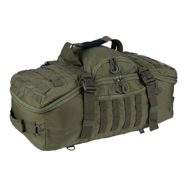 359345 11 01 De <strong>101INC Tactical Weekender Tas</strong> is een <strong>robuuste, veelzijdige en lichtgewicht</strong> duffeltas, speciaal ontworpen voor <strong>tactisch en dagelijks gebruik</strong>. Dankzij het <strong>3-in-1 ontwerp</strong> is deze tas moeiteloos te transformeren in een <strong>handtas, schoudertas of rugzak</strong>, waardoor hij perfect is voor <strong>reizen, outdoor-activiteiten, werk, sport en meer</strong>. Met een ruime <strong>inhoud van 45 liter</strong> biedt de tas <strong>voldoende opbergruimte</strong> en een slimme <strong>indeling met meerdere vakken en compartimenten</strong>. Dit maakt het eenvoudig om je uitrusting, kleding of werkmateriaal <strong>gestructureerd en veilig</strong> mee te nemen. De tas is gemaakt van <strong>duurzaam 600D nylon</strong>, een sterk en slijtvast materiaal dat bestand is tegen intensief gebruik en ruwe omstandigheden. Dankzij de <strong>versterkte naden, stevige ritsen en waterafstotende coating</strong> is deze tas een betrouwbare keuze voor elke situatie. Of je nu een <strong>weekendtrip, een sportevenement, een survivaltocht of een werkdag</strong> voor de boeg hebt – deze <strong>tactische weekender tas</strong> staat altijd voor je klaar!