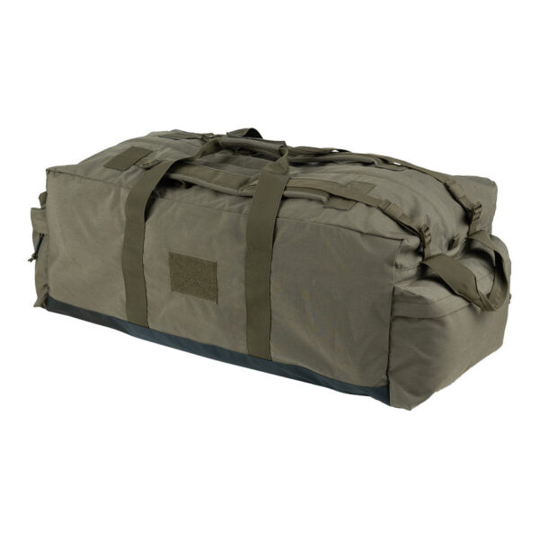 Deployment Cargo tas 100L5 De <strong>Deployment Cargo Tas 100L</strong> is een <strong>ruime, duurzame en veelzijdige</strong> tas, ontworpen voor <strong>professionele en intensieve outdoor-gebruikers</strong>. Met een enorme capaciteit van <strong>100 liter</strong> is deze tas perfect voor het <strong>vervoeren van grote hoeveelheden uitrusting</strong>, ideaal voor <strong>militairen, reizigers, outdoor-liefhebbers en sporters</strong>. Dankzij de <strong>meerdere draagopties</strong>, zoals <strong>stevige handvatten en verstelbare schouderriemen</strong>, kan de tas <strong>zowel als duffeltas als rugzak</strong> worden gedragen. Het <strong>slijtvast Cordura-materiaal</strong> en de <strong>sterke ritssluitingen</strong> zorgen voor een lange levensduur en extra bescherming van je uitrusting.